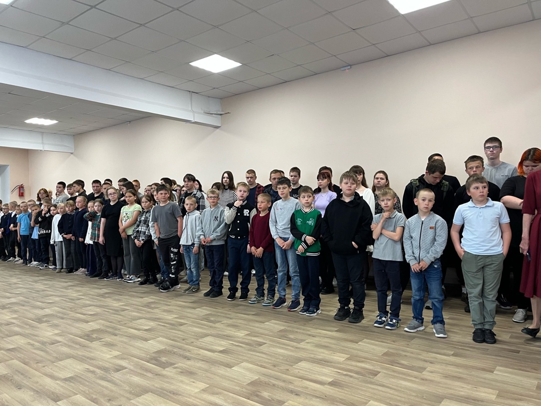 Общешкольная линейка.